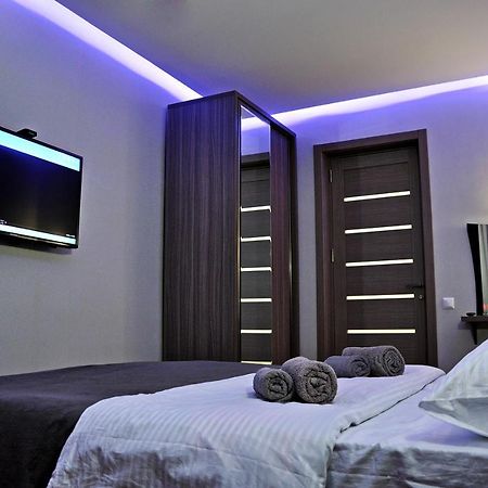 Superior Apartment On Kostava Tbilisi Esterno foto