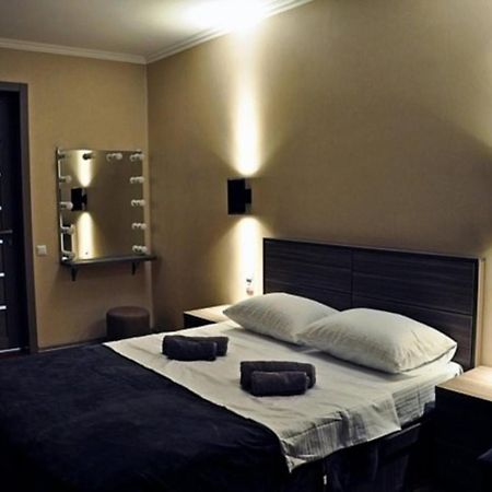 Superior Apartment On Kostava Tbilisi Esterno foto