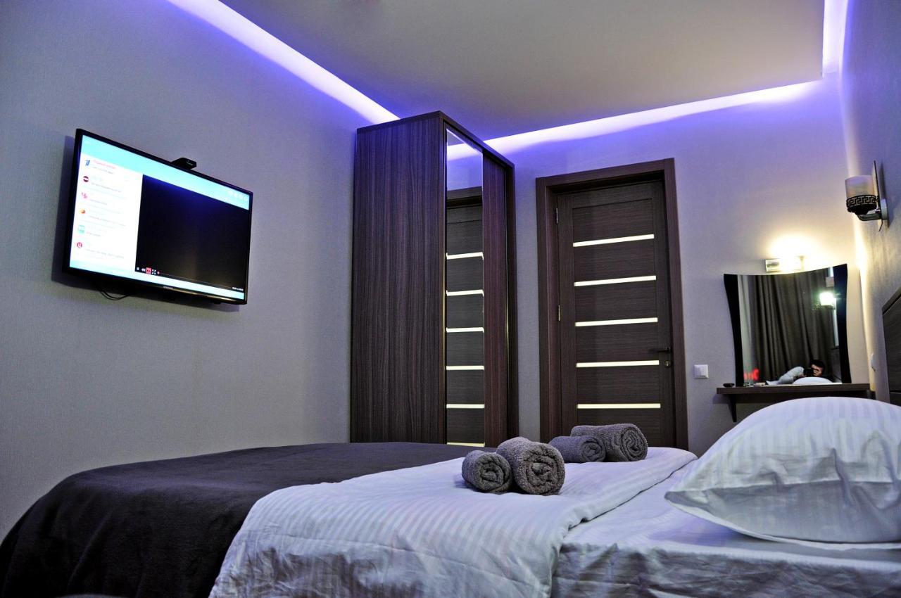 Superior Apartment On Kostava Tbilisi Esterno foto